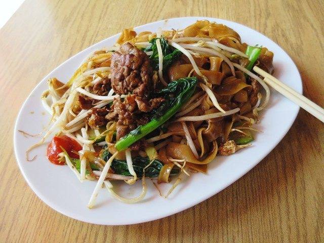 Cafe Banh Mi Linh | restaurant | 2151 Rue Fleury E, Montréal, QC H2B 1J9, Canada | 4383867883 OR +1 438-386-7883