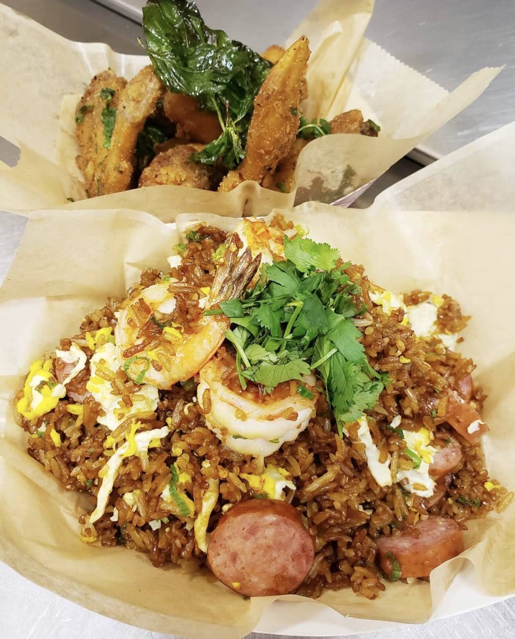 LA Crawfish - City Base Commons | restaurant | 2410 SE Military Dr, San Antonio, TX 78223, USA | 2104559444 OR +1 210-455-9444