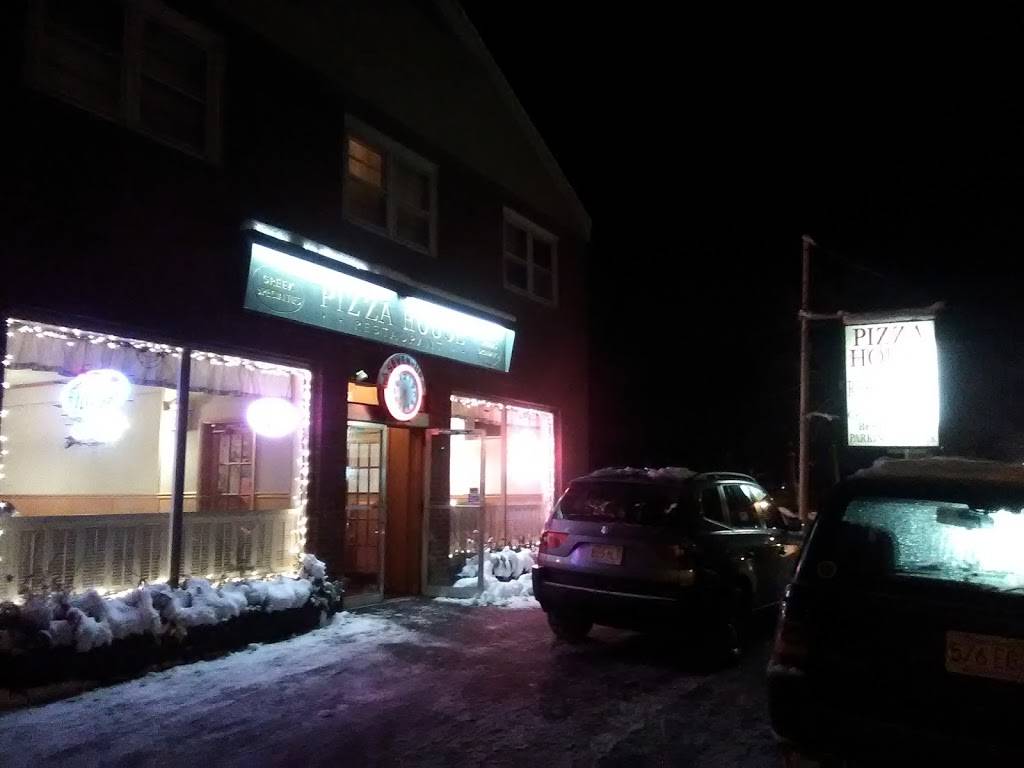 Great Barrington Pizza House | restaurant | 36 State Rd, Great Barrington, MA 01230, USA | 4135280260 OR +1 413-528-0260