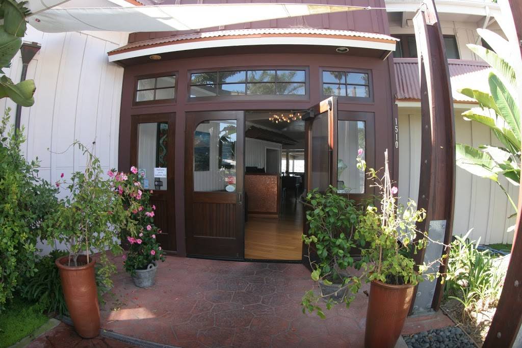 Waters Edge Restaurant and Bar | restaurant | 1510 Anchors Way, Ventura, CA 93001, USA | 8056421200 OR +1 805-642-1200