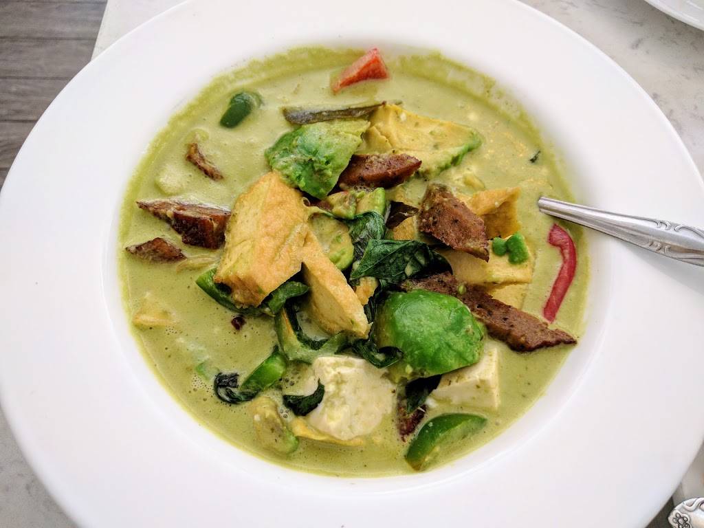 Arayas Place | restaurant | 2808 E Madison St, Seattle, WA 98112, USA | 2064026634 OR +1 206-402-6634