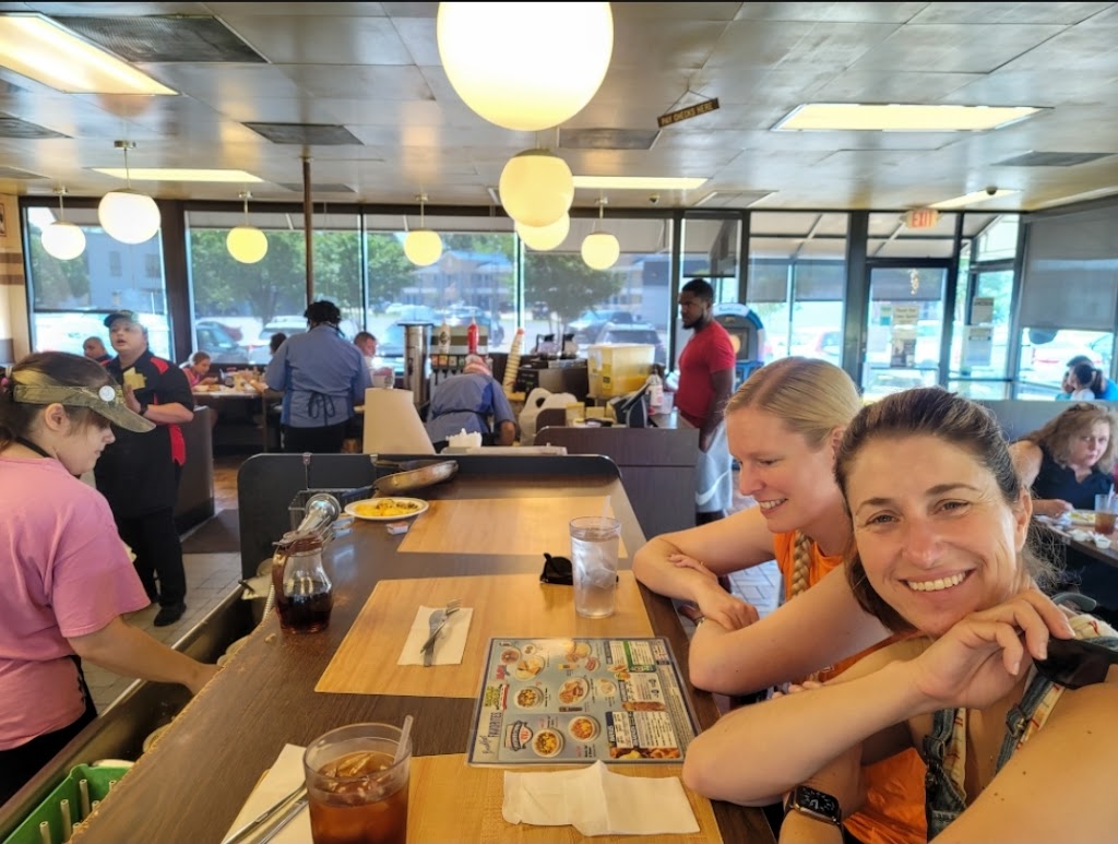 Waffle House | meal takeaway | 101 Basic Dr, West Monroe, LA 71292, USA | 3183881773 OR +1 318-388-1773