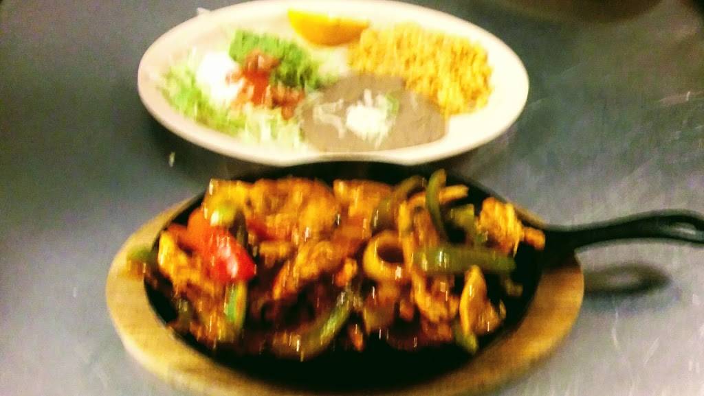 Sofias Mexican Restaurant | restaurant | 640 E State Rd, Island Lake, IL 60042, USA | 8475268478 OR +1 847-526-8478