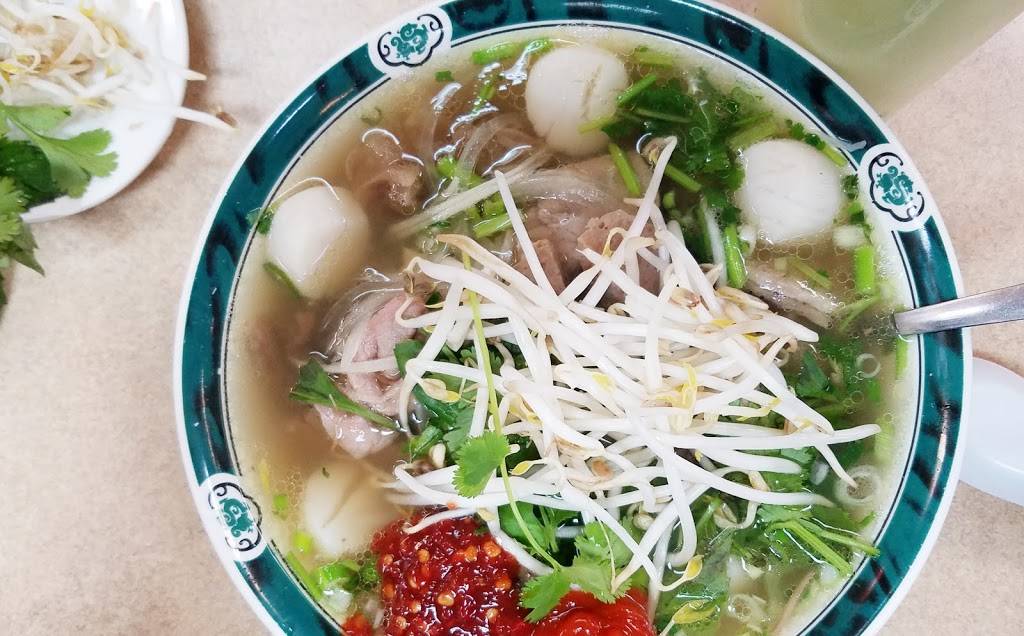 Pho Vietnam #3 | restaurant | 9001 Jewel Lake Rd #11, Anchorage, AK 99502, USA | 9072742033 OR +1 907-274-2033