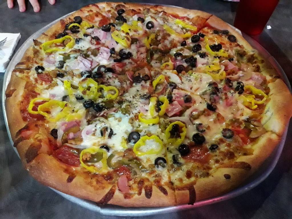 Family Pizza & Pub | meal takeaway | 200 E Pleasant Valley Blvd, Altoona, PA 16602, USA | 8149465363 OR +1 814-946-5363