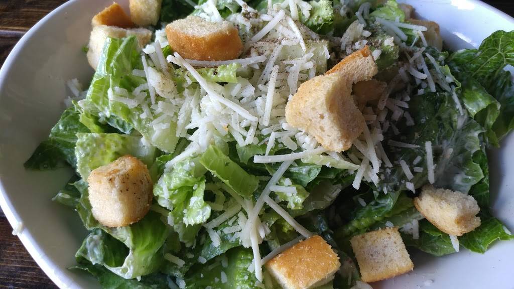 The Waterfront | restaurant | 4201 S Orange Ave, Orlando, FL 32806, USA | 4078660468 OR +1 407-866-0468