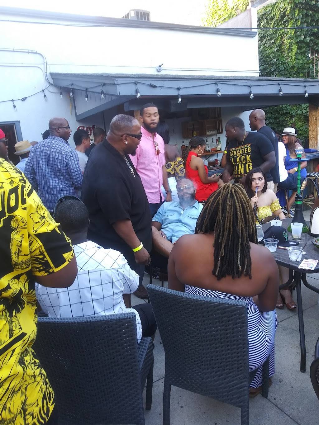 Snifters Tapas & Spirits | restaurant | 606 S 5th St, Milwaukee, WI 53204, USA | 4146350882 OR +1 414-635-0882