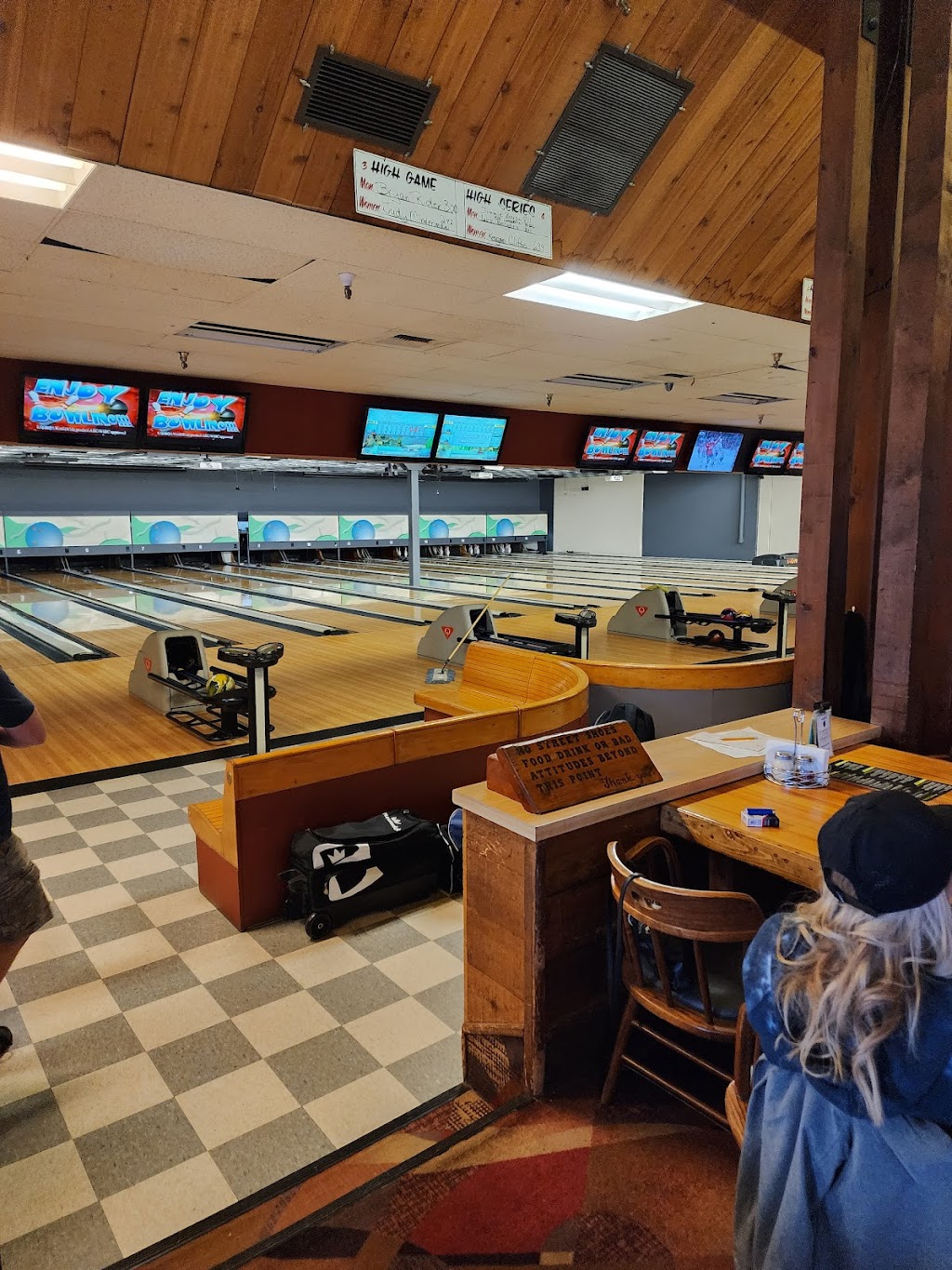 River City Lanes | night club | 965 W Seltice Way, Post Falls, ID 83854, USA | 2087737575 OR +1 208-773-7575