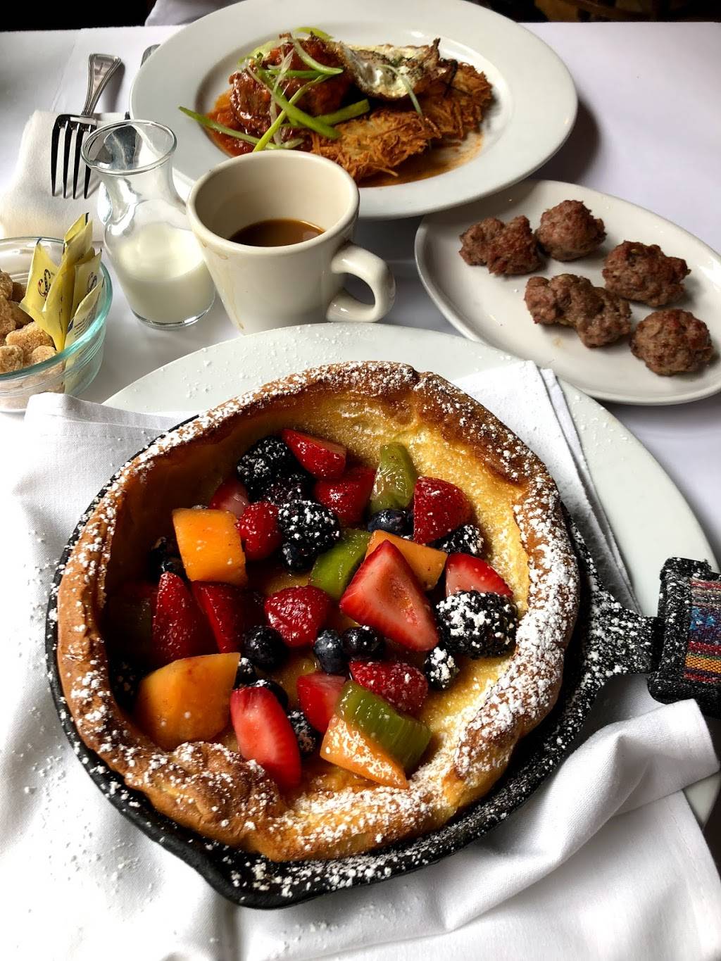 Left Bank | restaurant | 117 Perry St, New York, NY 10014, USA | 2127271170 OR +1 212-727-1170