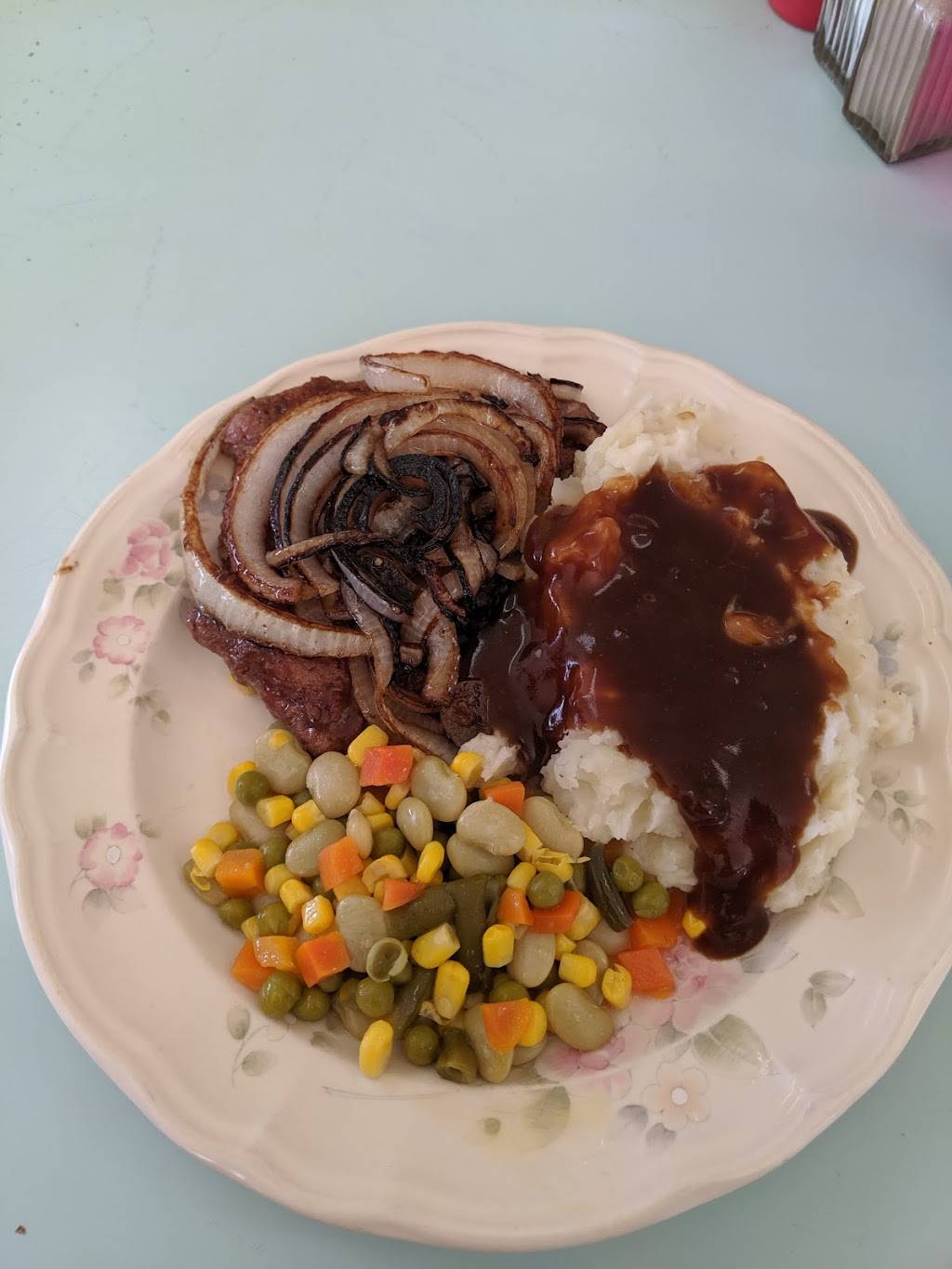 The Fort Diner | restaurant | 801 Ave H, Fort Madison, IA 52627, USA | 3193721949 OR +1 319-372-1949