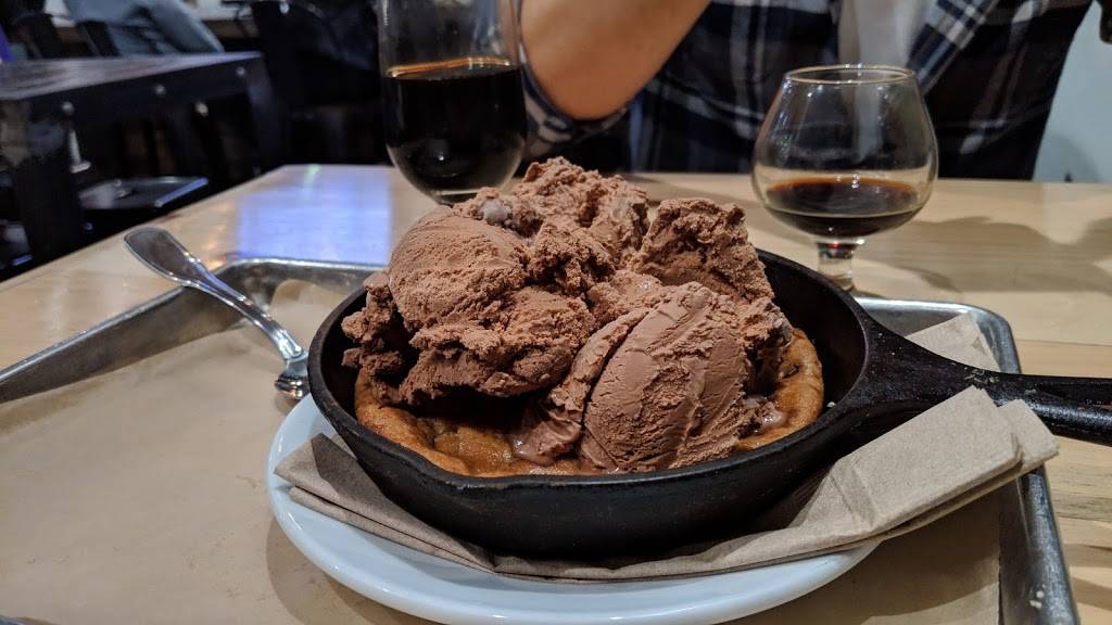 The American Dream | restaurant | 21058 Pacific Coast Hwy #130, Huntington Beach, CA 92648, USA | 7143741330 OR +1 714-374-1330