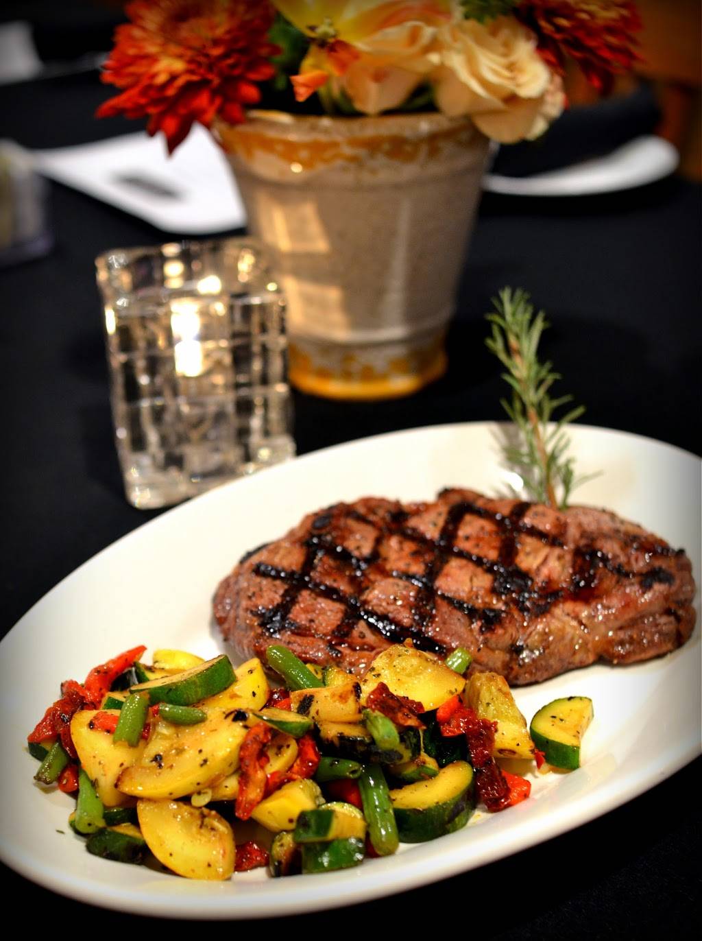 McGraws Steak Chop & Fish House | restaurant | 2707 S River Rd, West Lafayette, IN 47906, USA | 7657433932 OR +1 765-743-3932