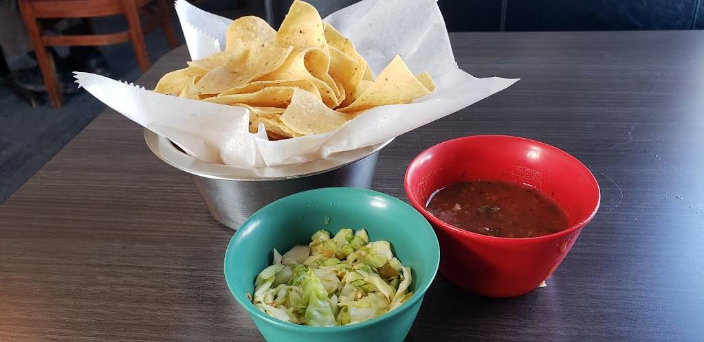 La Morenita Mexican | restaurant | 242 N Main St Suite C, Livingston, CA 95334, USA | 2093943349 OR +1 209-394-3349