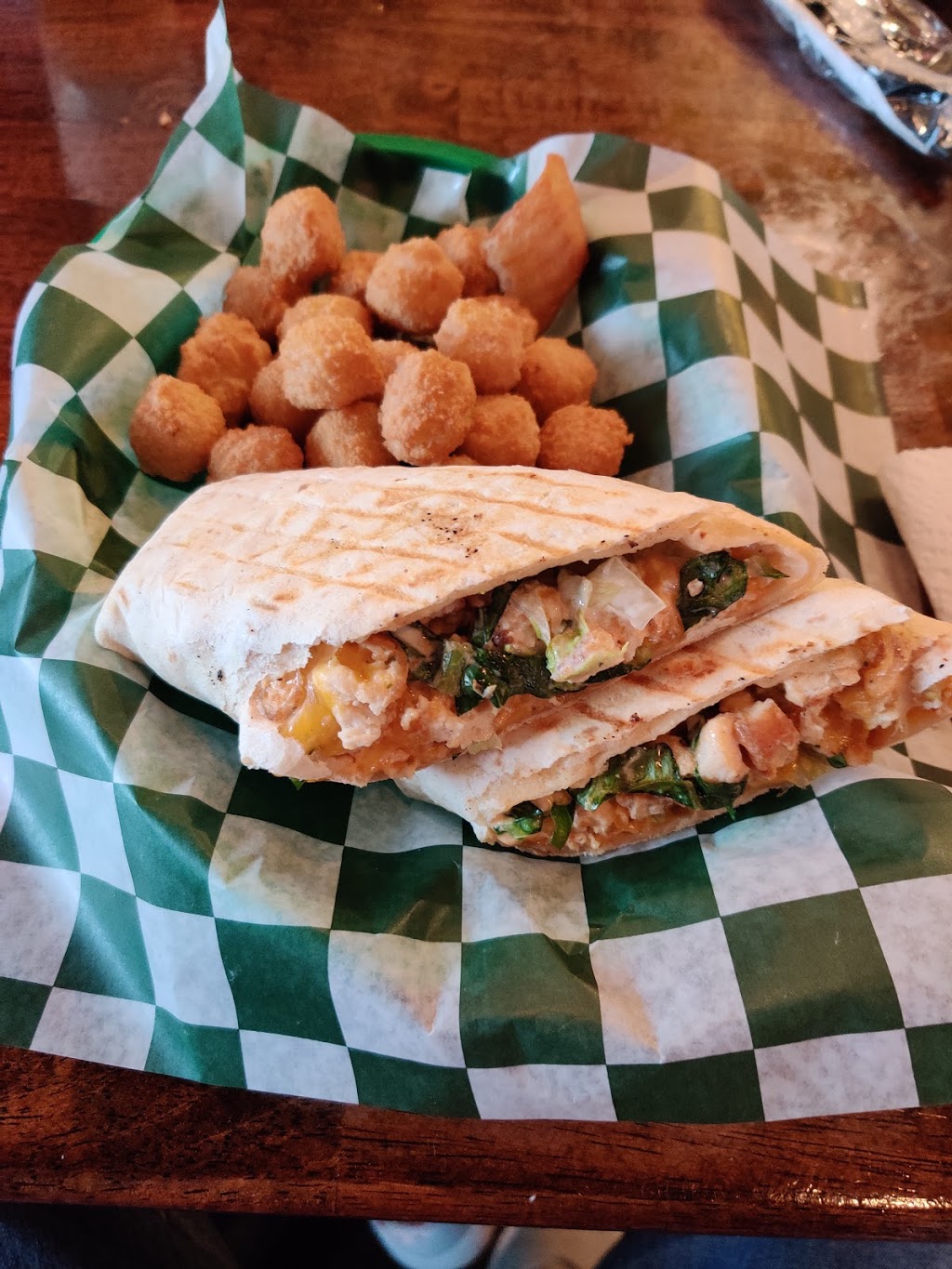 Lucky Irish Pub & Grill | restaurant | 1108 Shelton Beach Rd, Saraland, AL 36571, USA | 2514730757 OR +1 251-473-0757