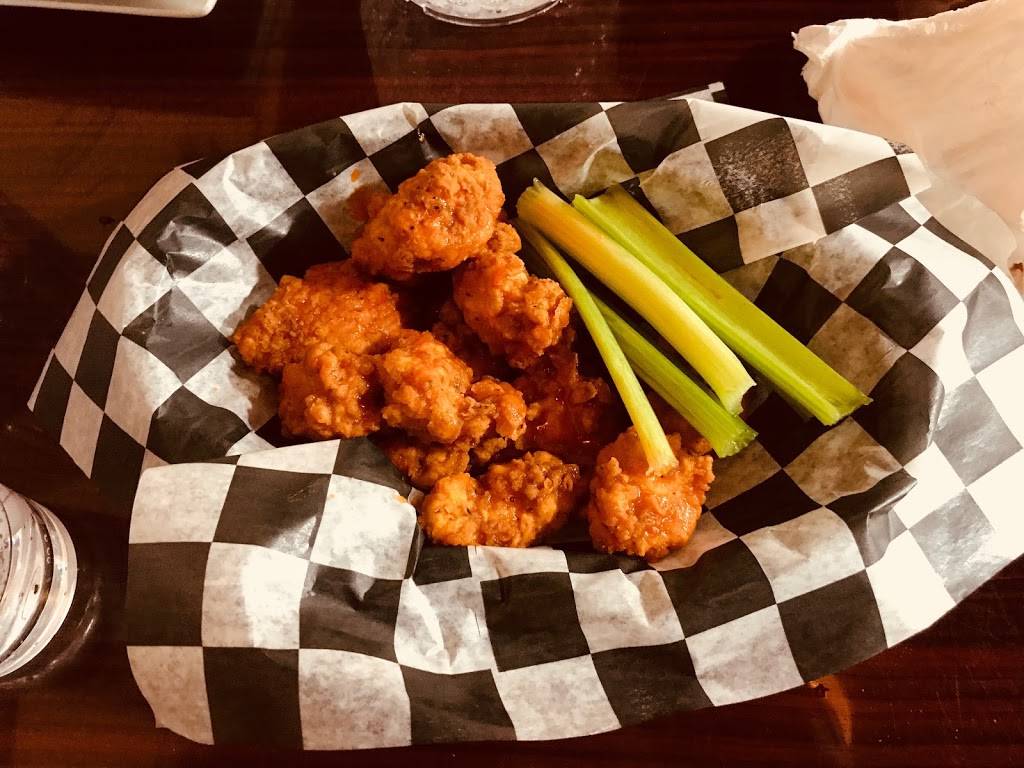 On The Dunes Sports | restaurant | 2055 Haggerty Rd, Commerce Charter Twp, MI 48390, USA | 2483139713 OR +1 248-313-9713