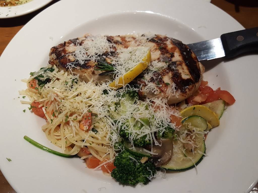 Johnny Carinos Italian Grill | restaurant | 2905 W Memorial Rd, Oklahoma City, OK 73134, USA | 4057520087 OR +1 405-752-0087