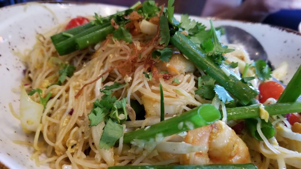 P.F. Changs | restaurant | 3338 W Friendly Ave, Greensboro, NC 27410, USA | 3362911302 OR +1 336-291-1302