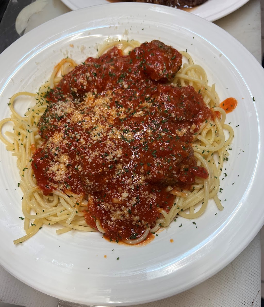 The Downtown Diner Restaurant | restaurant | 146 Grand St, Waterbury, CT 06702, USA | 2037253921 OR +1 203-725-3921