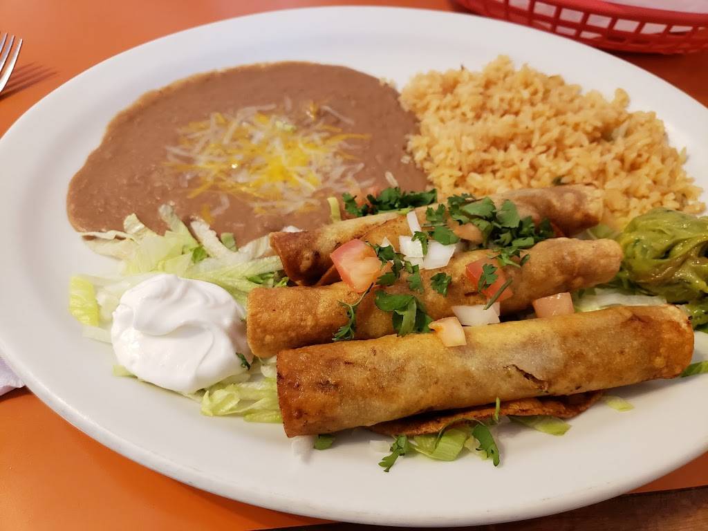 Nellys Mexican Food | restaurant | 4506 US-169 Highway, St Joseph, MO 64507, USA | 8162338646 OR +1 816-233-8646