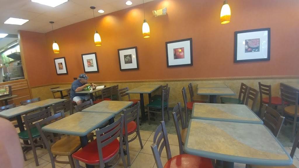 Subway | restaurant | 37656 West 12 Mile Road, Farmington Hills, MI 48331, USA | 2484889022 OR +1 248-488-9022