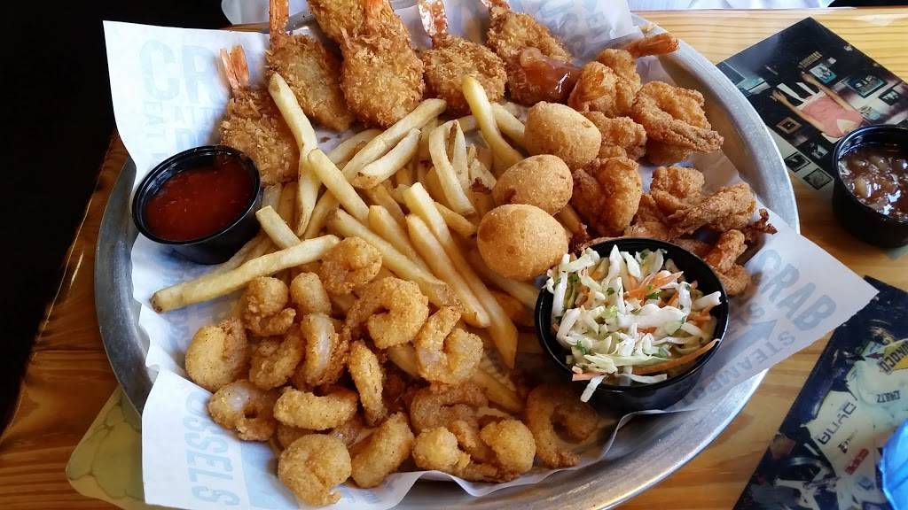 Joes Crab Shack | restaurant | 10 Blake Blvd, Kissimmee, FL 34747, USA | 3219396880 OR +1 321-939-6880
