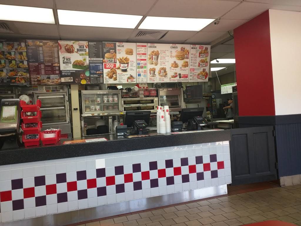 KFC | restaurant | 6501 Overseas Hwy, Marathon, FL 33050, USA | 3057436644 OR +1 305-743-6644