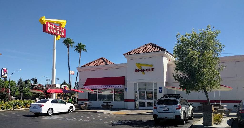 In-N-Out Burger | restaurant | 1579 Martin Luther King Jr Way, Merced, CA 95340, USA | 8007861000 OR +1 800-786-1000