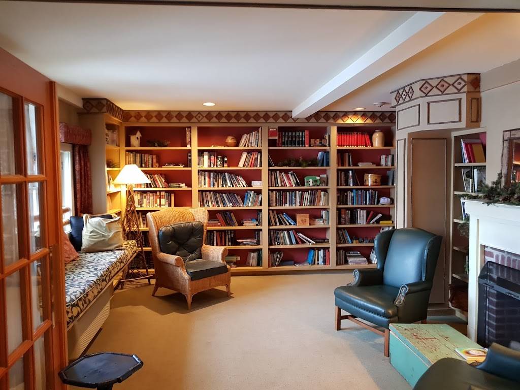 Lakehouse Grille | restaurant | 281 Daniel Webster Hwy, Meredith, NH 03253, USA | 6032795221 OR +1 603-279-5221