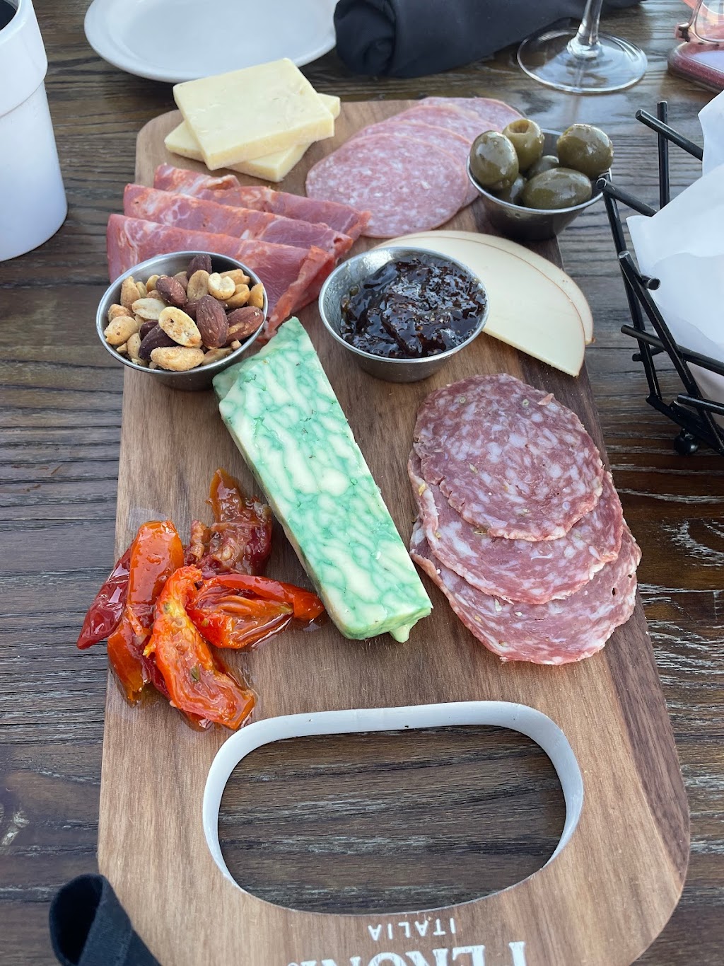 Ravens View | restaurant | 42016 N Old Mine Rd, Cave Creek, AZ 85331, USA | 4803783755 OR +1 480-378-3755