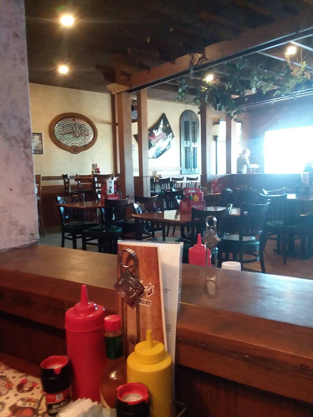 Luckys Last Resort | restaurant | 1401 S Morley St, Moberly, MO 65270, USA | 6602631233 OR +1 660-263-1233