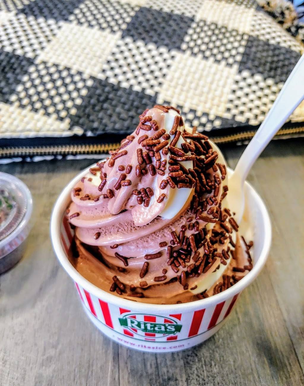 Ritas Italian Ice & Frozen Custard | restaurant | 3520 N Blackstone Ave #104, Fresno, CA 93726, USA | 5593746883 OR +1 559-374-6883