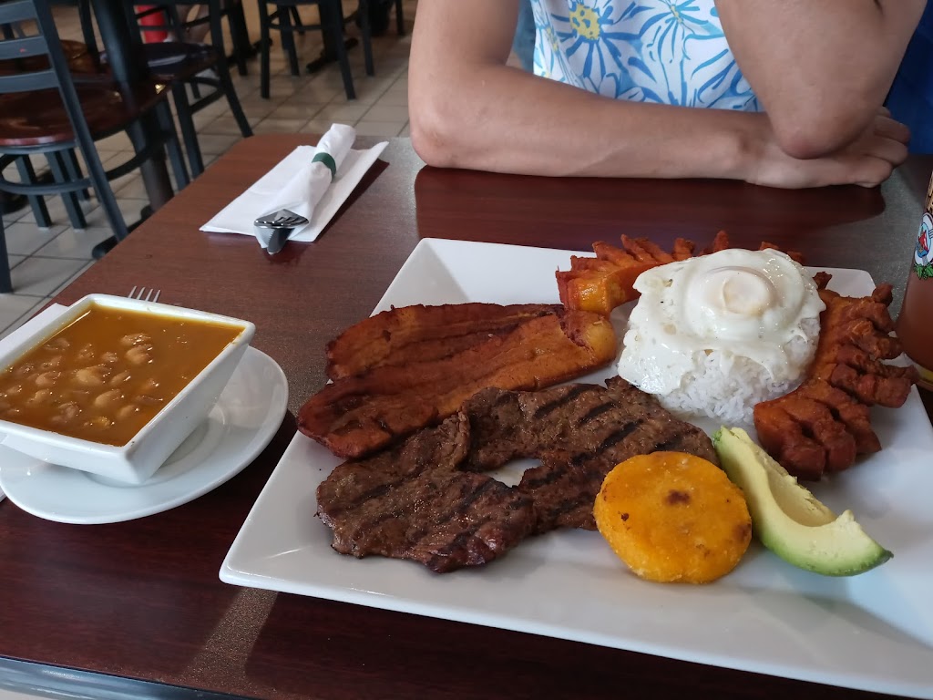 La Terraza Restaurant Bar | restaurant | 19 Bennington St, Boston, MA 02128, USA | 6175615200 OR +1 617-561-5200