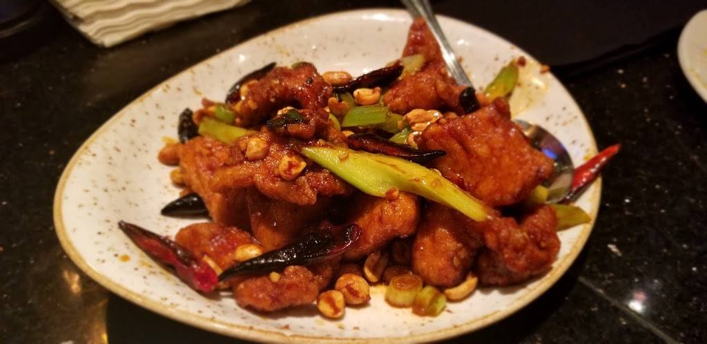 P.F. Changs | restaurant | 5 Woodfield Mall Spc D313, Schaumburg, IL 60173, USA | 8476108000 OR +1 847-610-8000