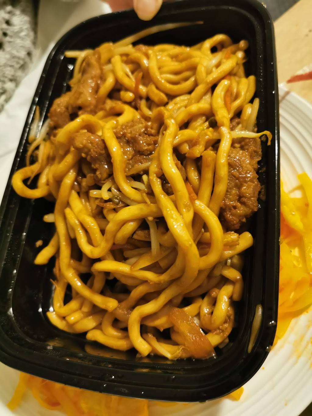 Golden Crown | restaurant | 10-570 Westney Rd S, Ajax, ON L1S 6V5, Canada | 9052396688 OR +1 905-239-6688