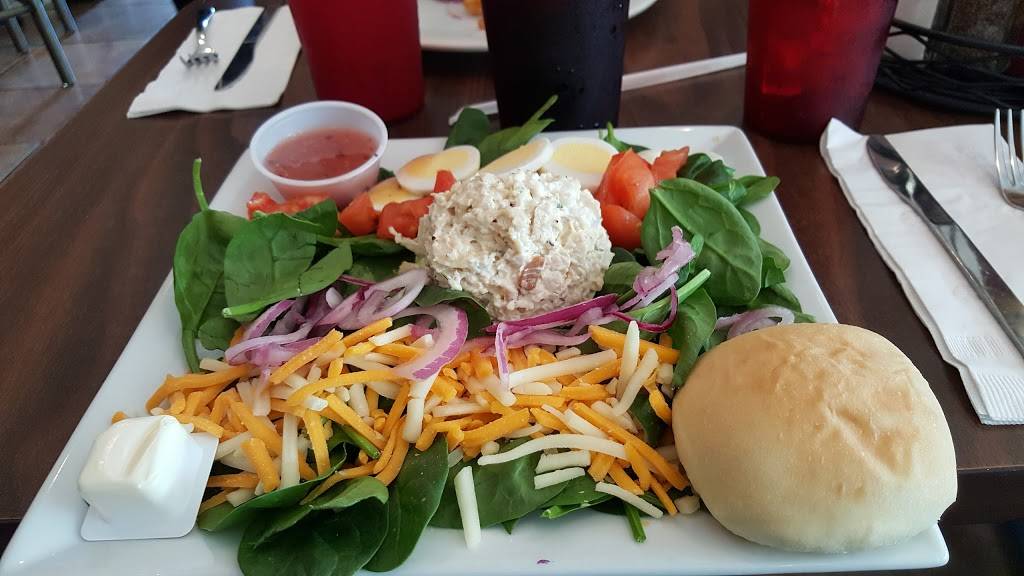 Papas Grill | restaurant | 3780 W Jonathan Moore Pike, Columbus, IN 47201, USA | 8123429736 OR +1 812-342-9736