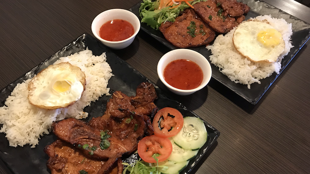 Pho n Grill | cafe | 10971 Northwest Fwy, Houston, TX 77092, USA | 7139561347 OR +1 713-956-1347