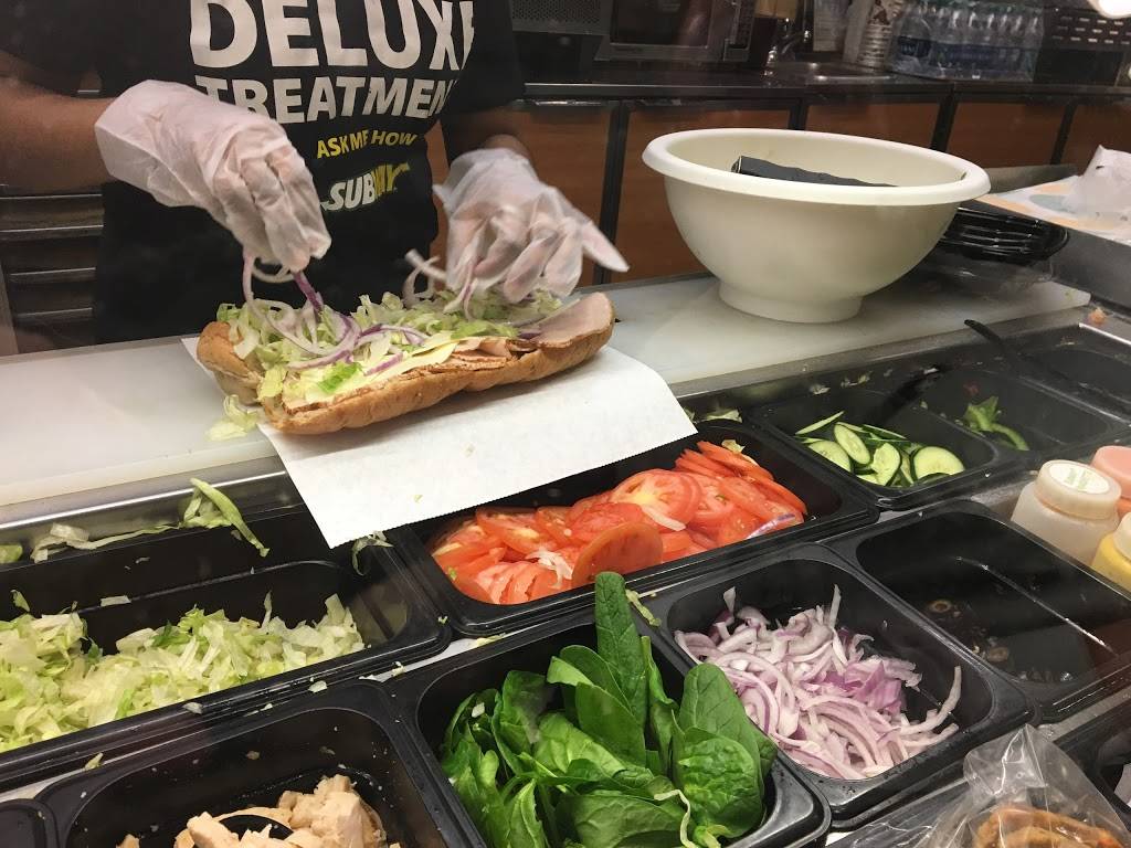 Subway Restaurants | restaurant | 50 Massachusetts Ave NE, Washington, DC 20002, USA | 2022169310 OR +1 202-216-9310