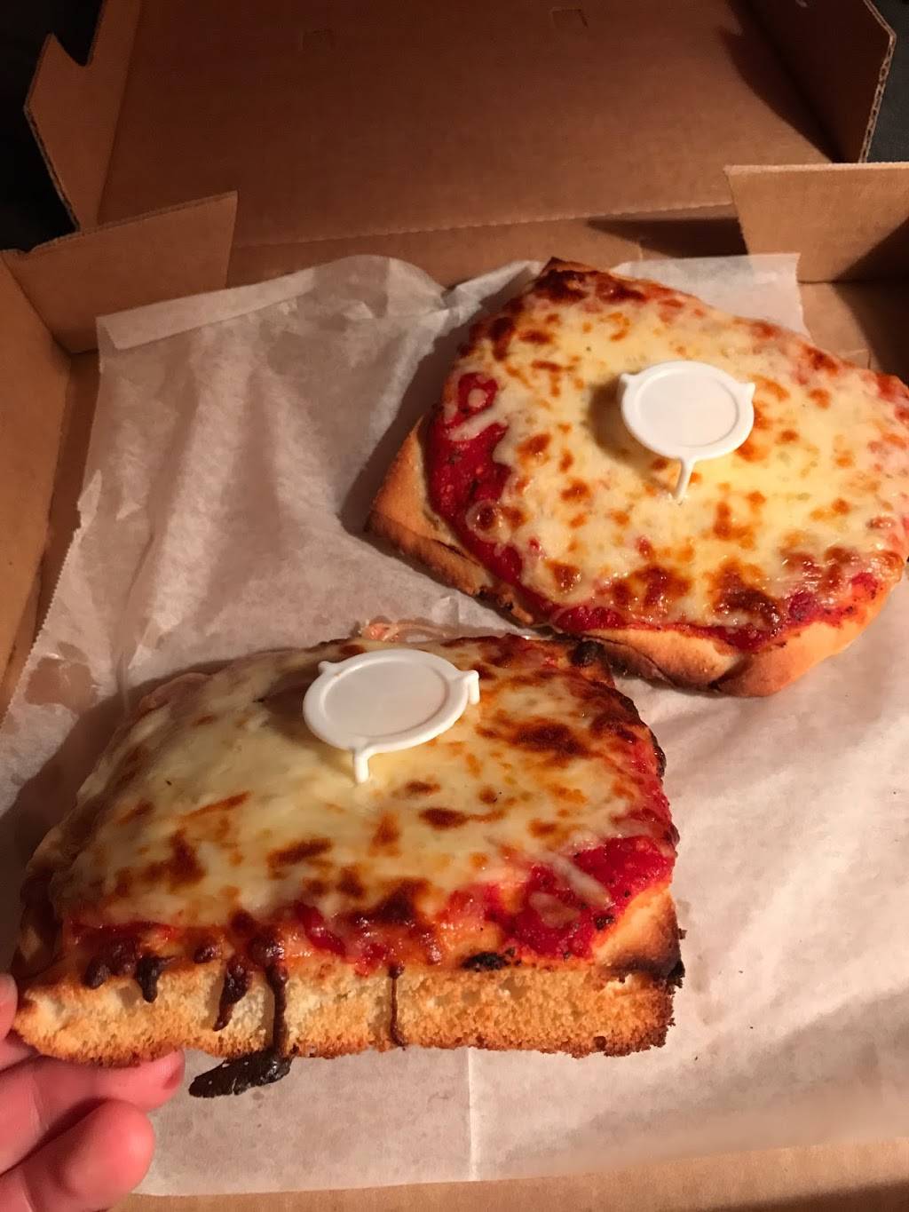 Grand Central Pizza | restaurant | 601 Scenery Dr, Elizabeth, PA 15037, USA | 4127512001 OR +1 412-751-2001