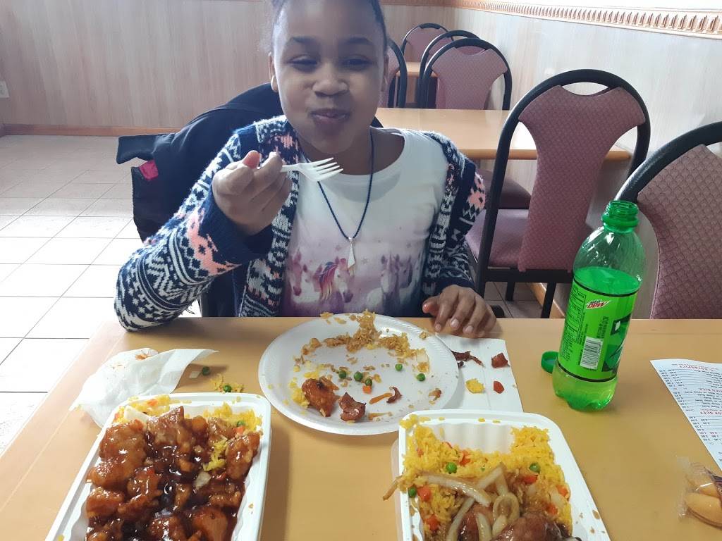 QinFen | restaurant | 5377 W Erie Ave, Lorain, OH 44053, USA | 4402828885 OR +1 440-282-8885