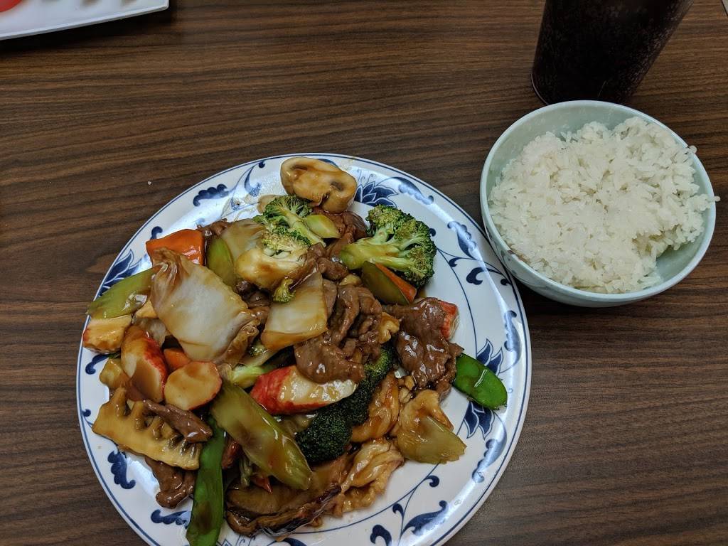 China Chef | restaurant | 4 George Ct, Edgewood, NM 87015, USA | 5052816667 OR +1 505-281-6667