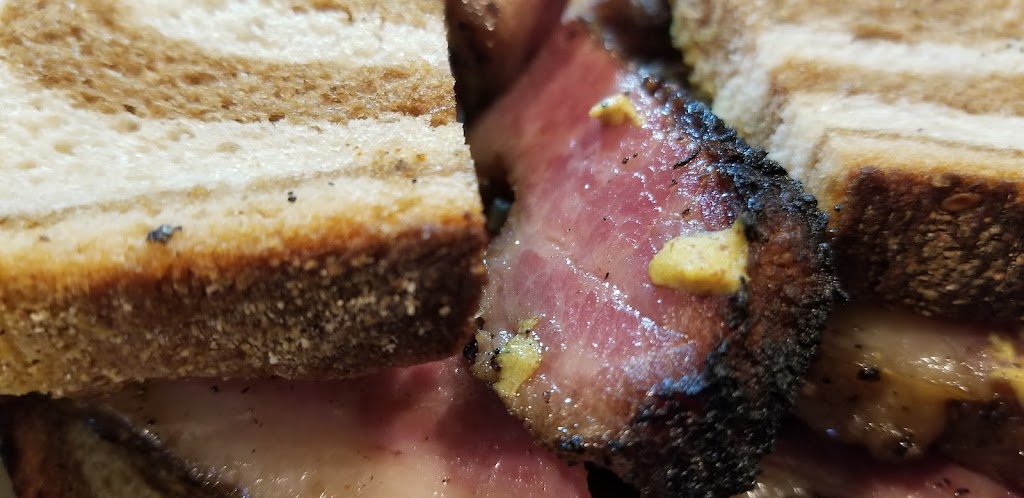 Mendels KC BBQ | restaurant | 20314 Chagrin Blvd, Shaker Heights, OH 44122, USA | 2162660035 OR +1 216-266-0035