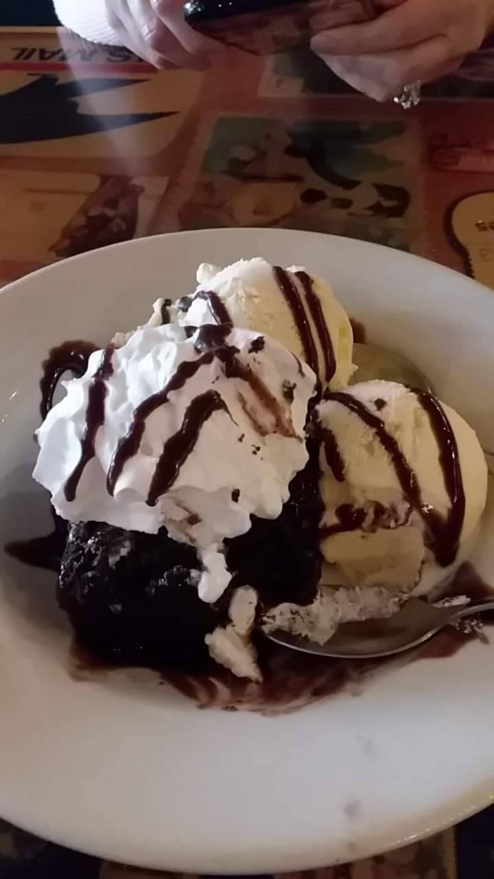 Suzys Steak & Seafood House | restaurant | 2701 County Rd CX, Portage, WI 53901, USA | 6087428400 OR +1 608-742-8400