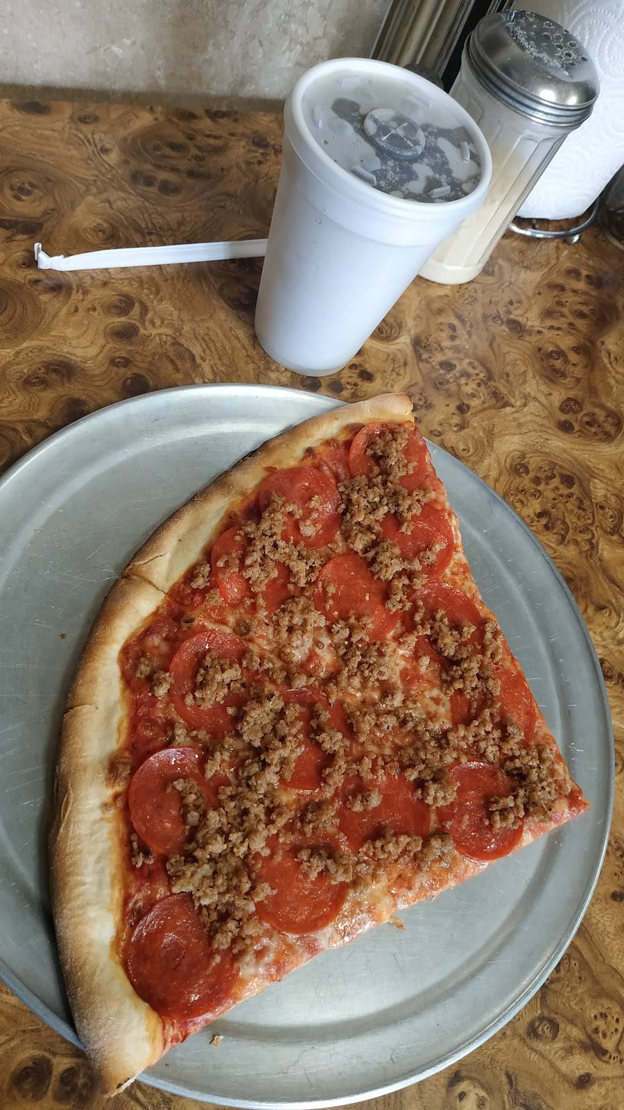 Napolis Pizzeria | restaurant | 556 South, US-27, Minneola, FL 34715, USA | 3522437500 OR +1 352-243-7500