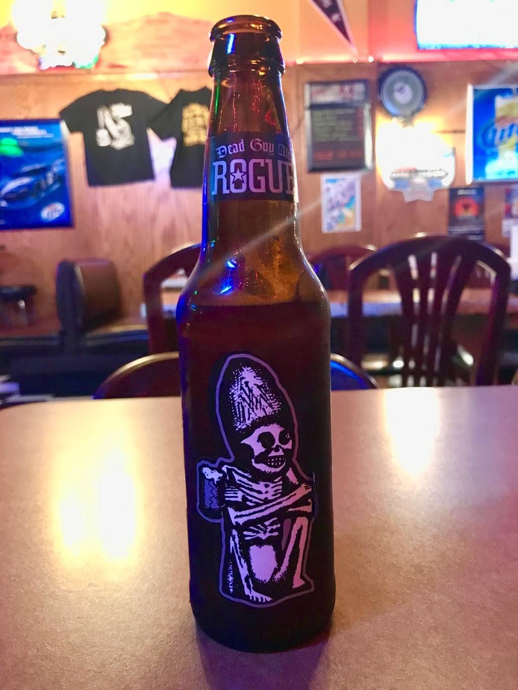 Red Iron Bar & Grill | restaurant | 137 W Herrick Ave, Wellington, OH 44090, USA | 4406473800 OR +1 440-647-3800