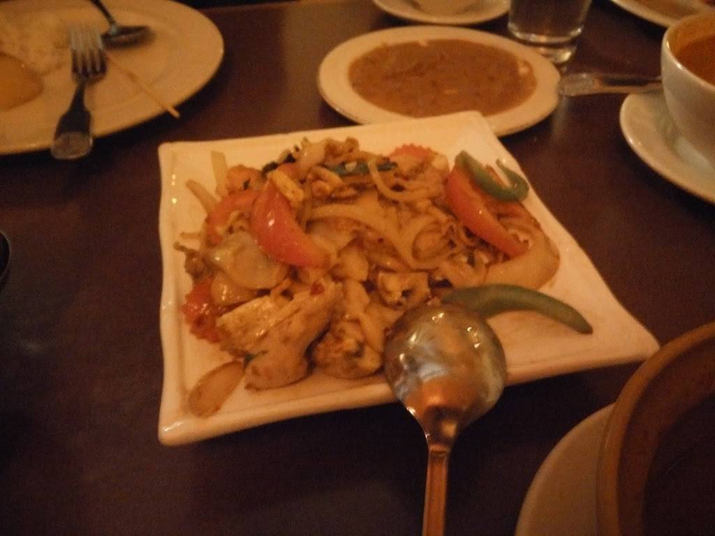 Bahn Thai restaurant | restaurant | 9811 Mickelberry Rd NW, Silverdale, WA 98383, USA | 3606921605 OR +1 360-692-1605