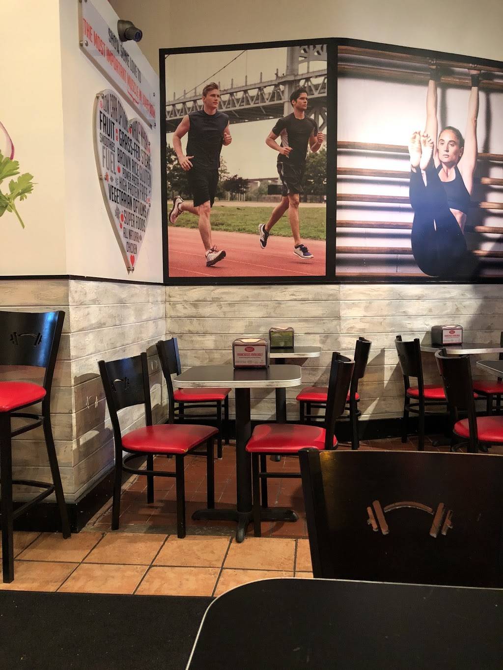 Muscle Maker Grill | meal takeaway | 10 Murray Street, New York, NY 10007, USA | 2129621813 OR +1 212-962-1813