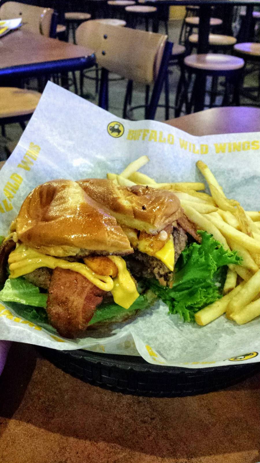 Buffalo Wild Wings | restaurant | 326 W Ireland Rd, South Bend, IN 46614, USA | 5742322293 OR +1 574-232-2293