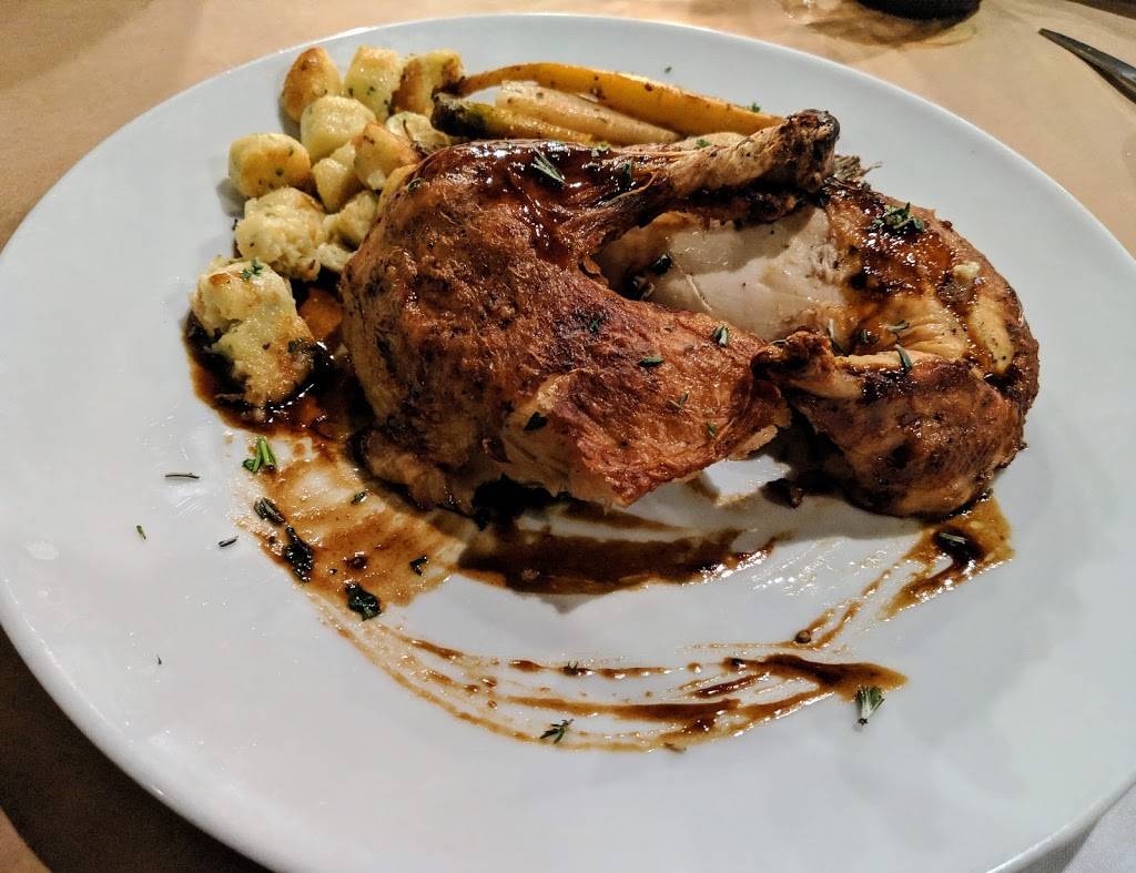 Root & Branch bistro + bar | restaurant | 1200 Oakley Seaver Dr #102, Clermont, FL 34711, USA | 3527084529 OR +1 352-708-4529