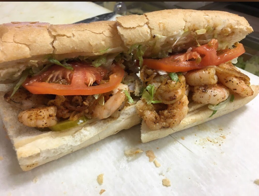 QC MERAUX FOOD STORE | restaurant | 2004 Paris Rd, Chalmette, LA 70043, USA | 5042775573 OR +1 504-277-5573