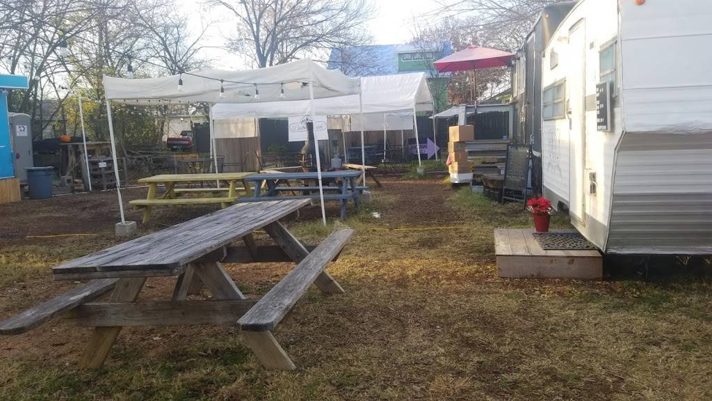 Bistro Vonish | restaurant | 701 E 53rd St, Austin, TX 78751, USA | 5125799854 OR +1 512-579-9854